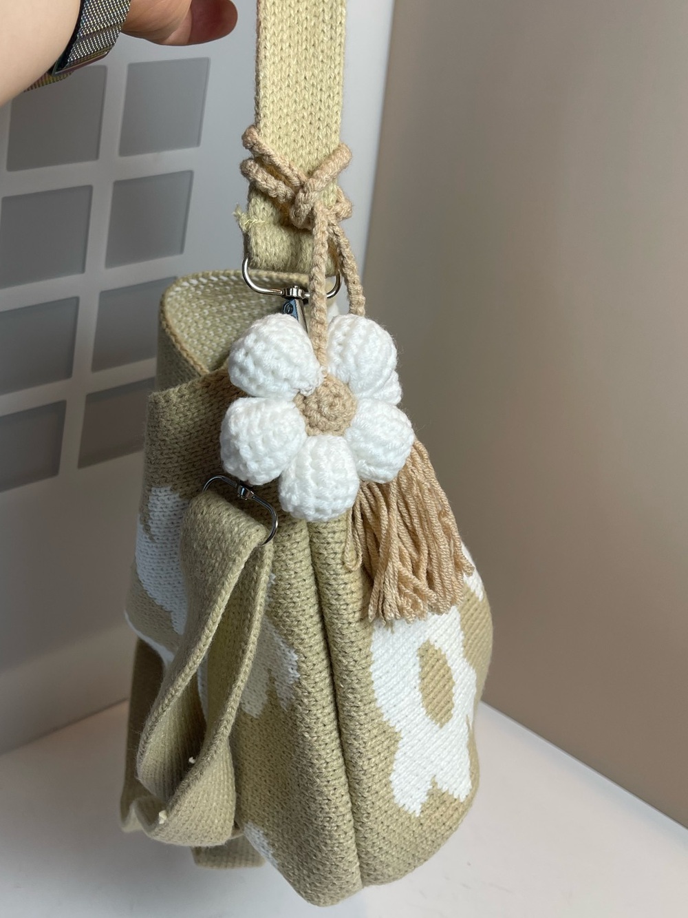 Handmade Knit Flower Crossbody Bag Beige White Boho Tassel Indie Festival New